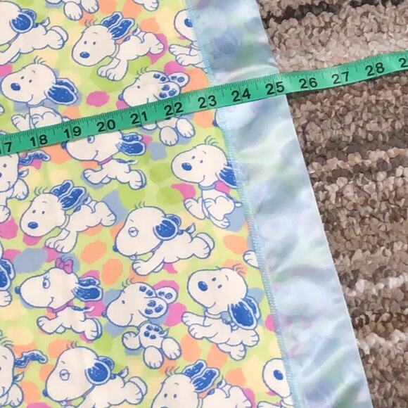 New Baby Snoopy Blanket with Satin Binding for Baby or Pet - Picture 5 of 9